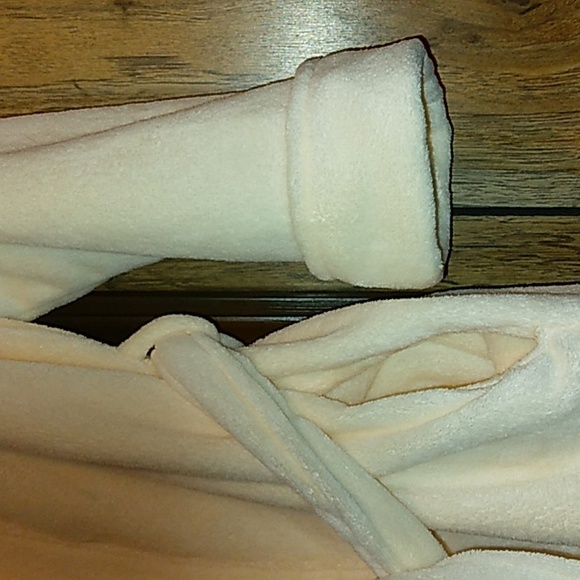 Lauren Ralph Lauren soft thick robe with pockets"belt - Picture 3 of 8